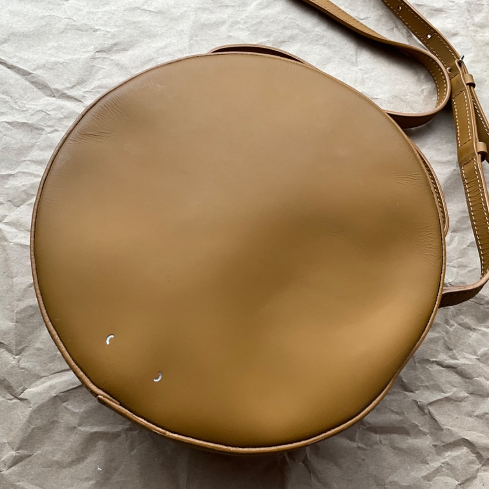 PB 0110 Round Cross-Body Bag - Picture 3 of 10